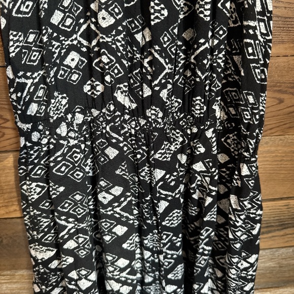 Urban Outfitters halter dress - Picture 8 of 8